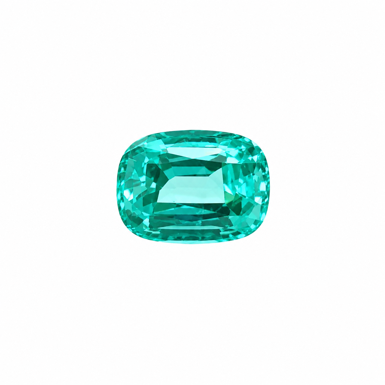 A close-up of the lab-grown light-blue Paraíba tourmaline, an oval-cut stone with luminous turquoise facets that recall the clear sea around Mykonos.